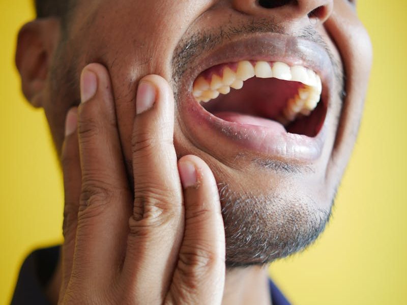 a man having severe toothache